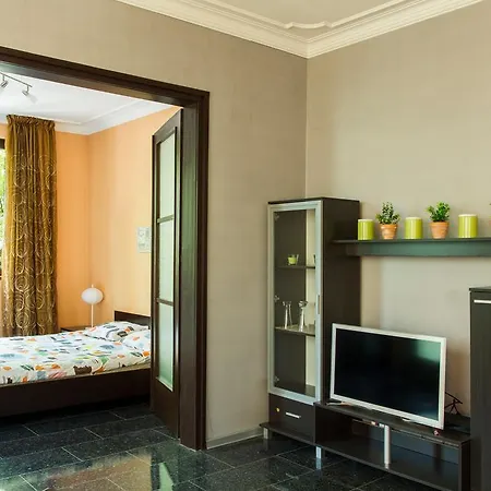 Lovely Spacious 2 Bedroom Downtown Sofia